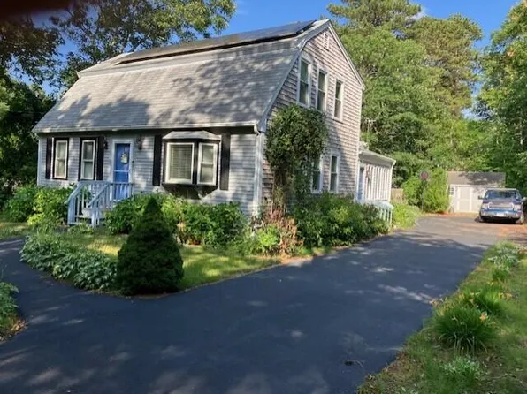 311 Hooppole Road, Mashpee, MA 02649