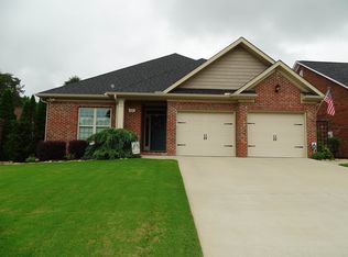 811 White Magnolia Dr, Inman, SC 29349