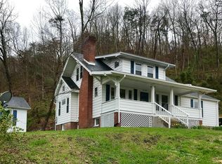 212 Rosedale Ave, Covington, VA 24426