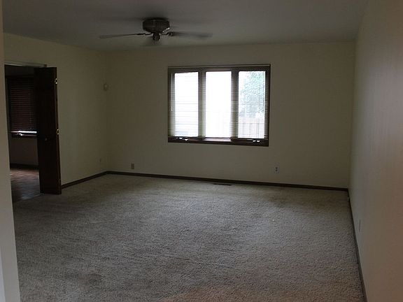 Family Room off nook 