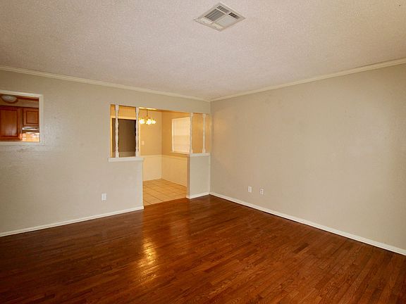 5th image of 2124 Allenhurst St