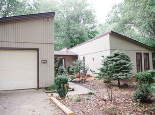 5622 Rock Point Cir, North Ridgeville, OH 44039