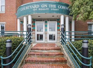 10 Pleasant St APT 208, Lynn, MA 01902