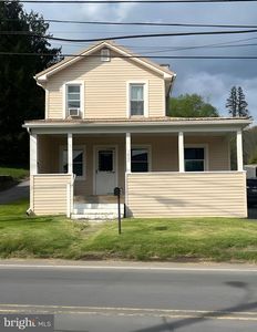 1422 E Main St, Reynoldsville, PA, 15851