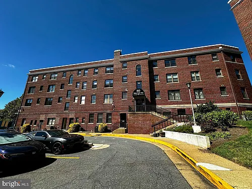 80 New York Ave NW #402 Photo 1