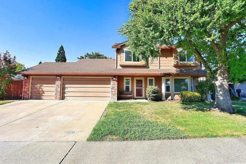 1342 Pilgrims Dr photo 1