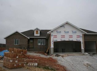 3463 W Darby St, Springfield, MO 65810