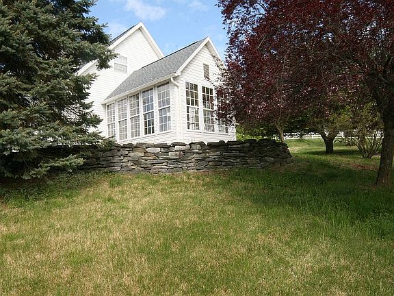 3rd image of 100 Park Ridge Dr