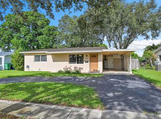 5031 SW 94th Way, Cooper City, FL 33328