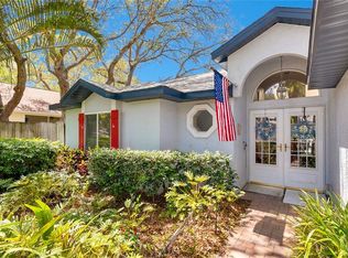 1712 Autumnwood St, Tarpon Springs, FL 34689