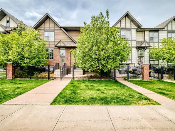 314 New Brighton Vlg SE, Calgary, AB T2Z 0T6