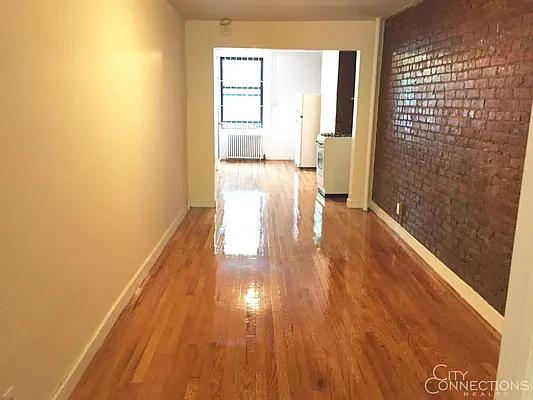 Rented by City Connections Realty | media 12