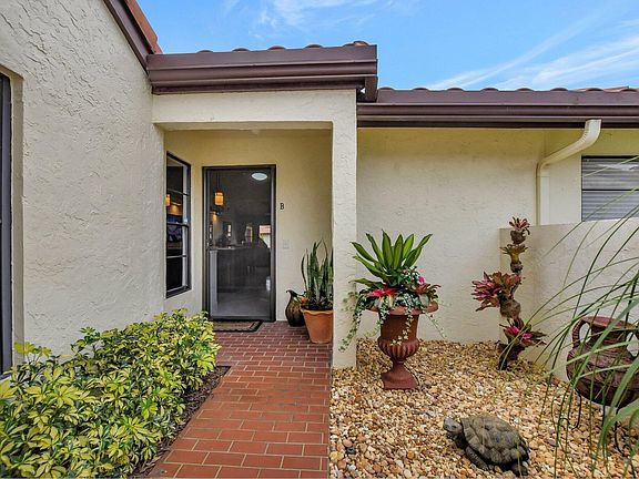 4th image of 5460 Atlantic Palm Court #B
