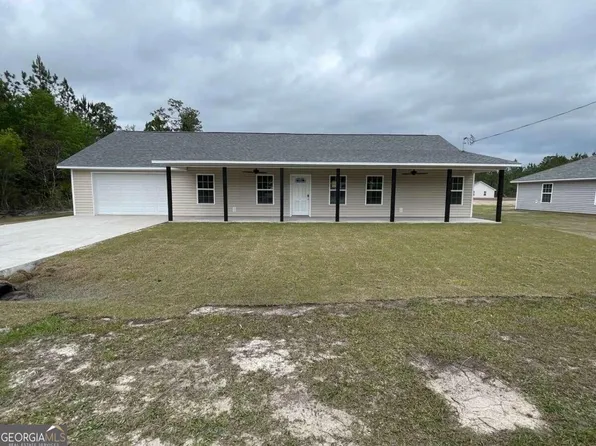 377 Hawks Landing Run, Waynesville, GA 31566