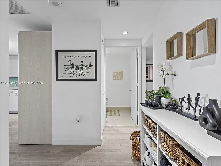 55 SW 9th St #1810 — Photo 8