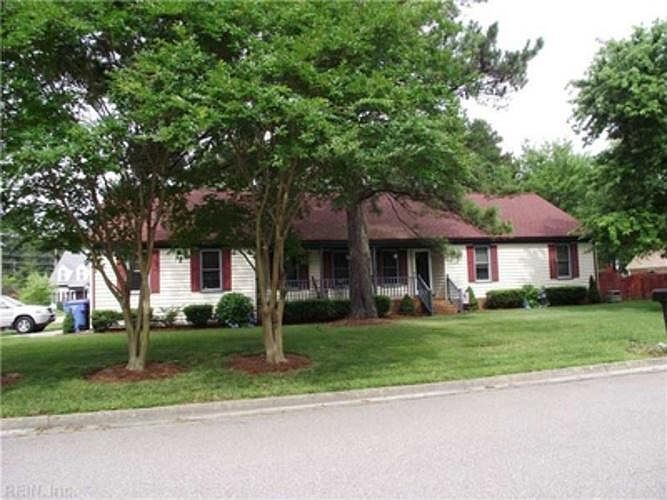 1st image of 512 Drummond Ln
