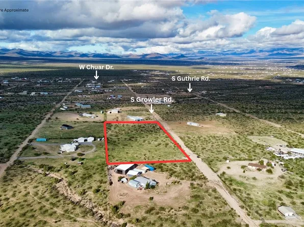 1917 S Growler Rd, Golden Valley, AZ 86413