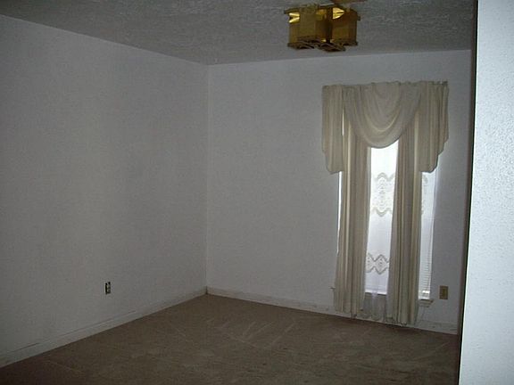 3rd image of 11955 Guadalupe River Dr