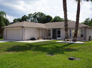 143 Kings Pond Ave, Winter Haven, FL 33880