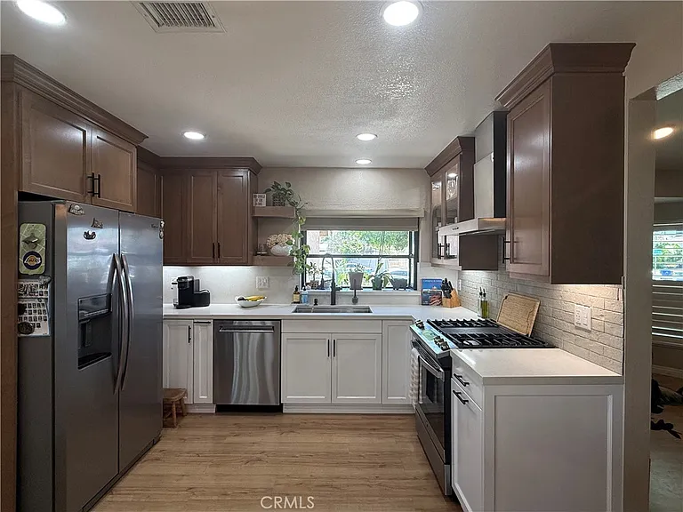 3165 Weatherby Dr — Photo 5