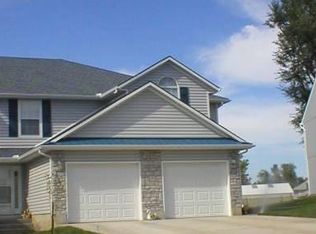 3243 SW Iron Creek Dr, Blue Springs, MO 64015