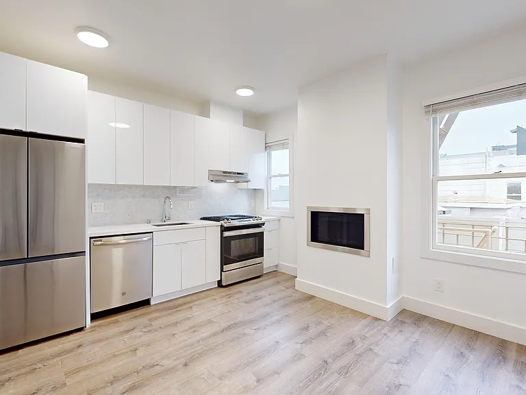 3201 Octavia St #304 — Photo 2