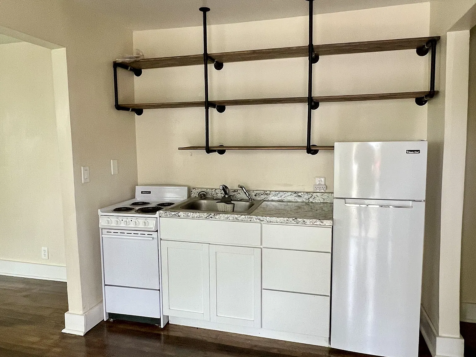 1 bed, $795 — Photo 4
