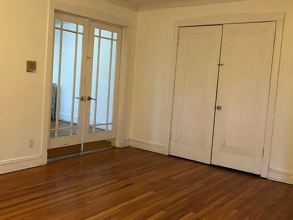 2nd image of 423 Wisconsin Ave APT 3W