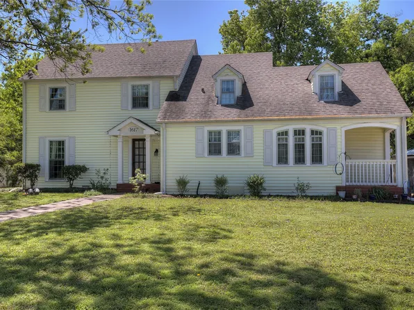 1617 Bonham St, Commerce, TX 75428