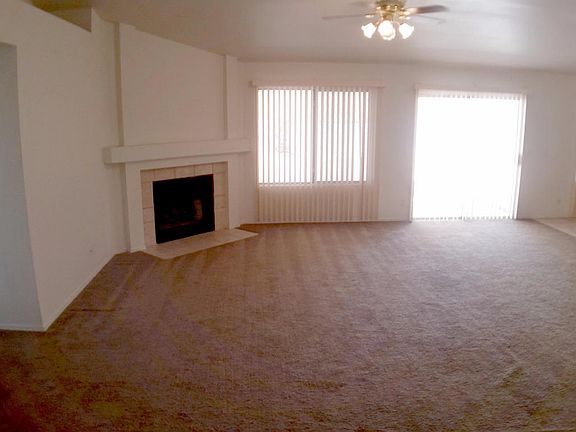3rd image of 946 N 94th St