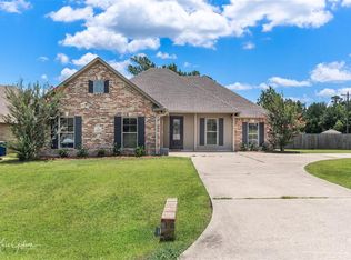 6915 Brighten Oak Cir, Keithville, LA 71047