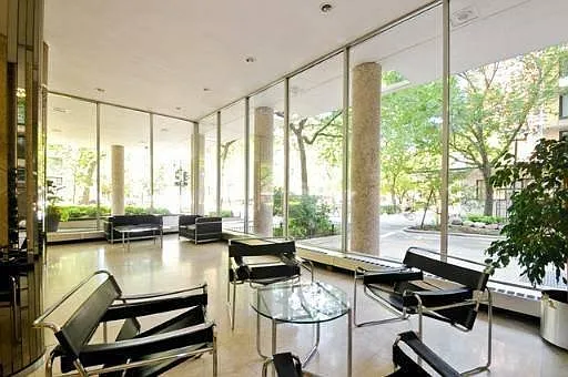 5757 N Sheridan Rd APT 5E photo 1