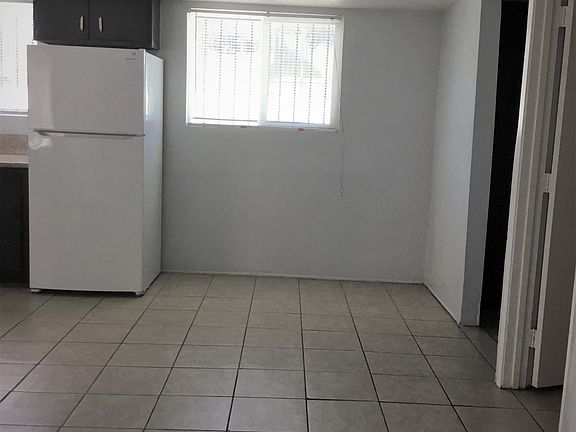 4th image of 1313 Bernard St #1