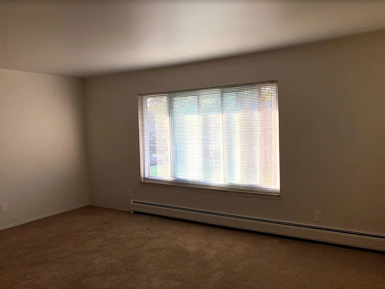 619 Oak St #5 — Photo 4