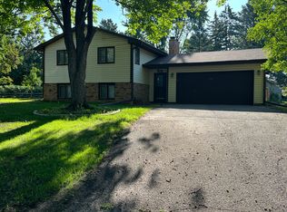 7161 Riverview Ter NE, Fridley, MN 55432