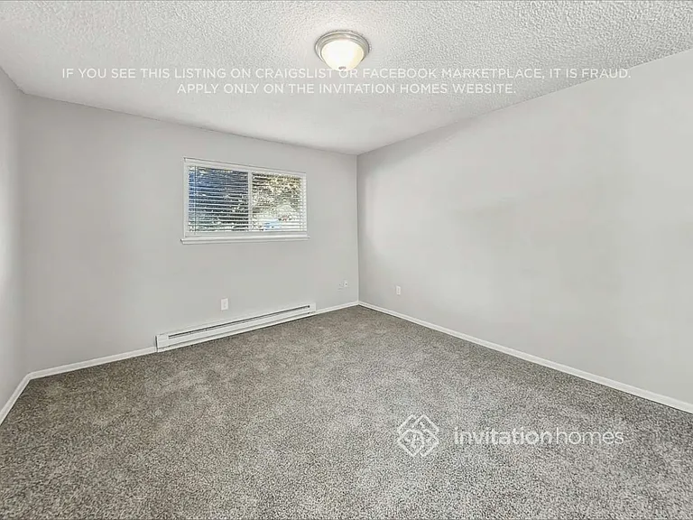 12428 42nd Ave NE — Photo 11