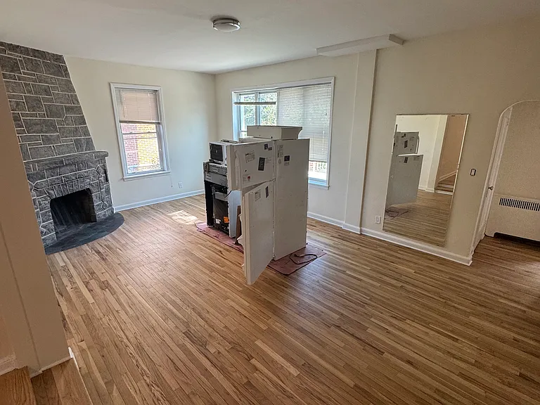 1081 Mace Ave #1A — Photo 6
