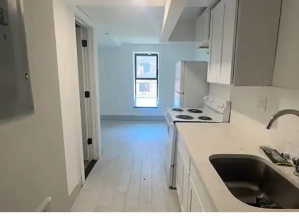 1670 Popham Ave #2C, Bronx, NY 10453