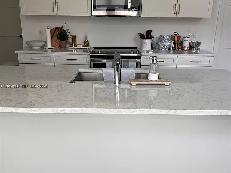 9037 SW Vetta Way — Photo 4