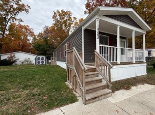 14565 White Pine Ln #400, Grand Haven, MI 49417