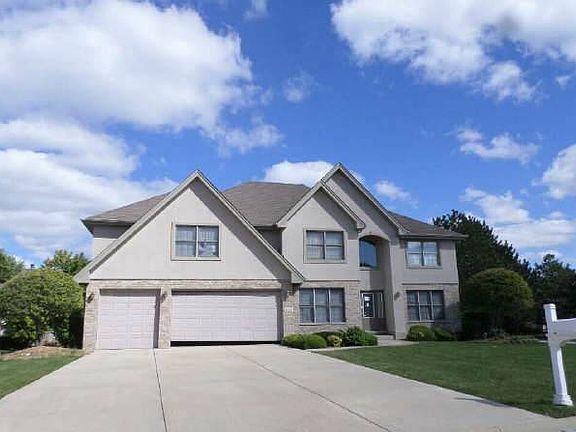 2nd image of 611 Wysteria Dr