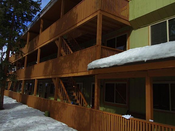 2nd image of 477 Hi Country Dr