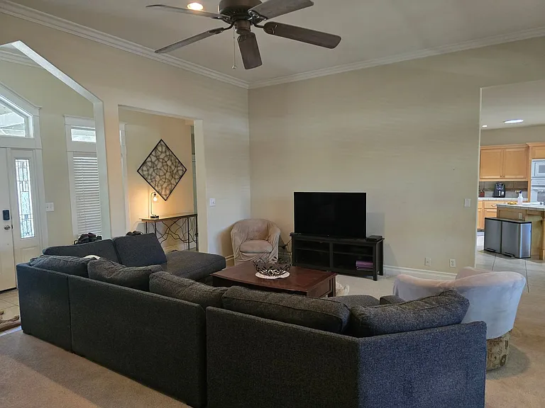 105 Sterling Oaks Dr — Photo 5