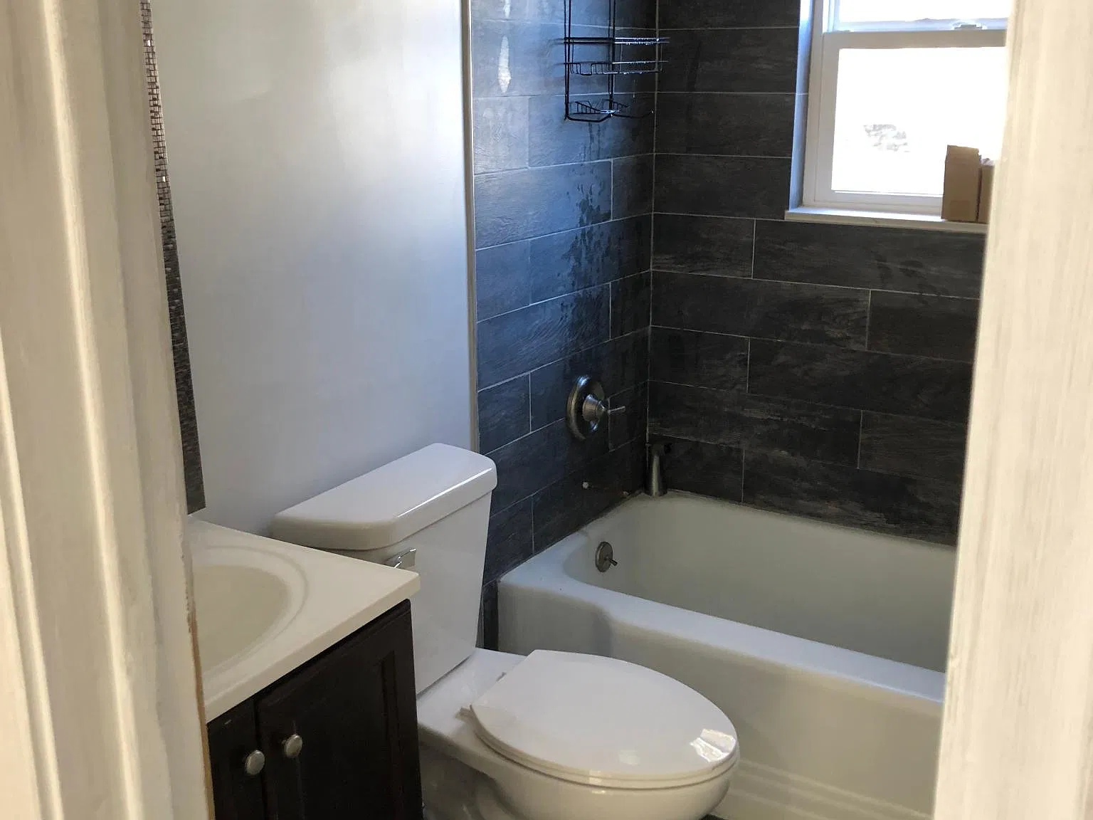 244 S Weyant Ave — Photo 2