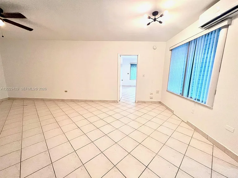 10178 Collins Ave #107 — Photo 20