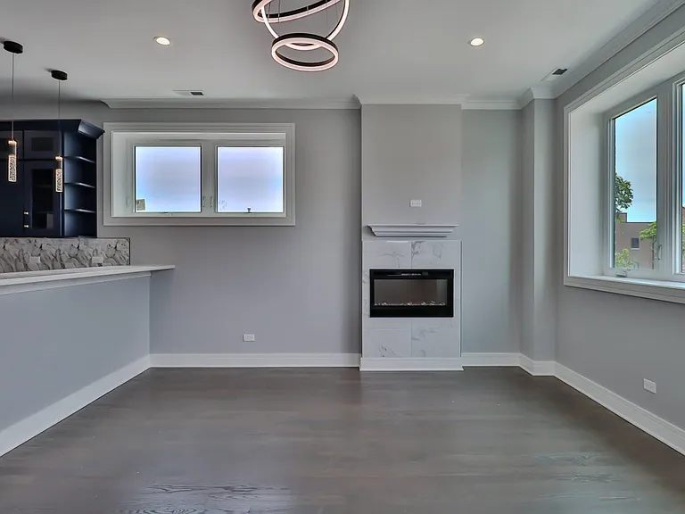 4827 S Saint Lawrence Ave #3 — Photo 5