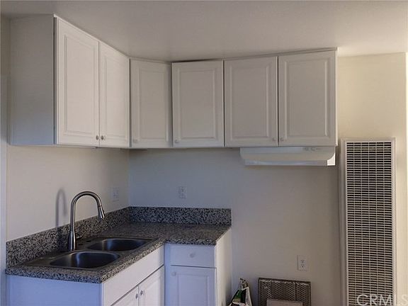 3rd image of 11506 Laurel Ave