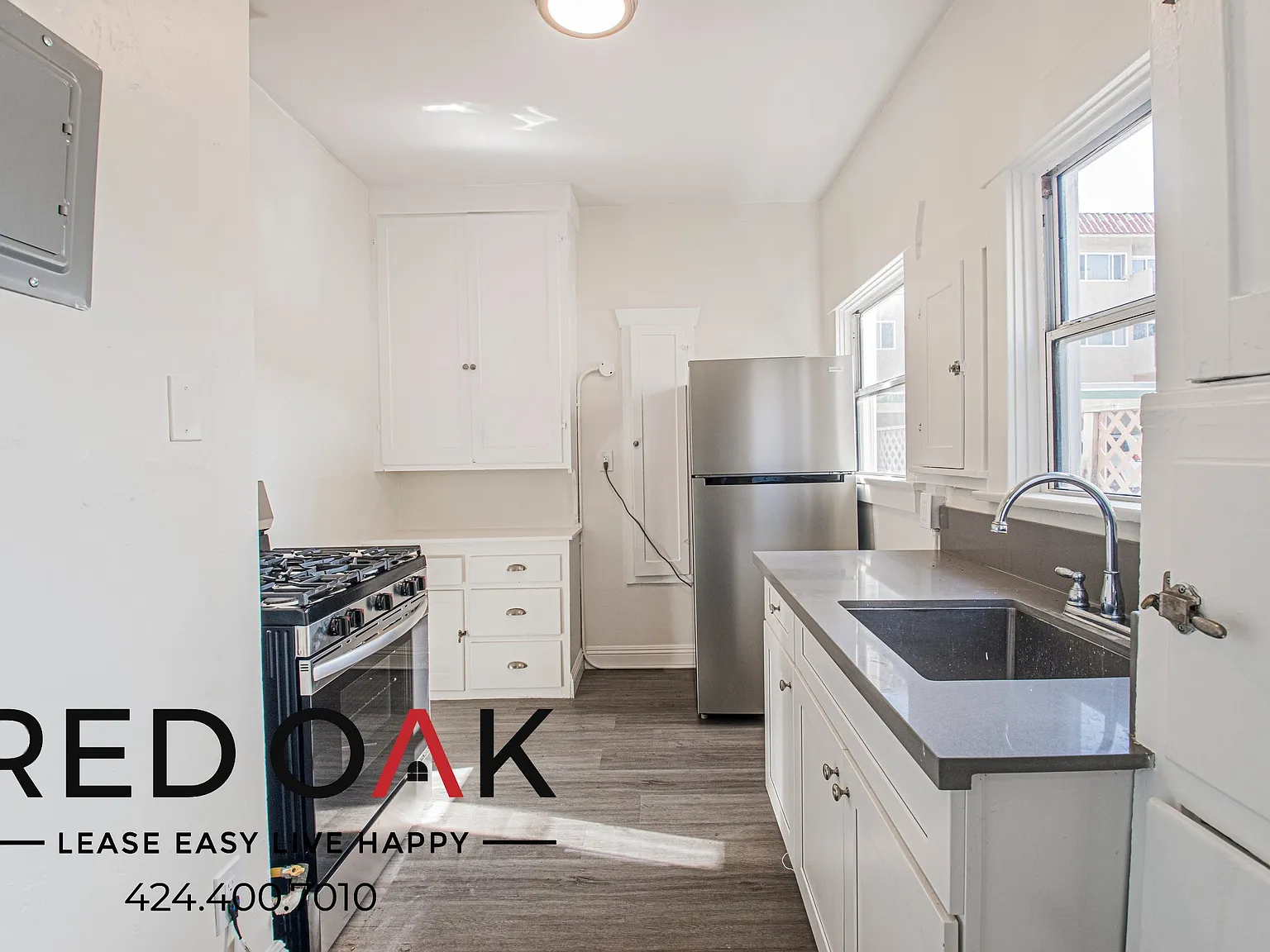Charming Studio with Air Conditioning and Stainless Steel Appliances ~ In San Pedro! — Photo 2