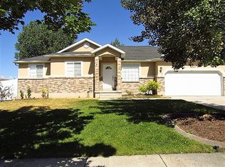 8607 S McGinnis Ln, West Jordan, UT 84081