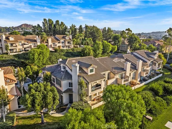 7811 E Quinn Dr, Anaheim, CA 92808